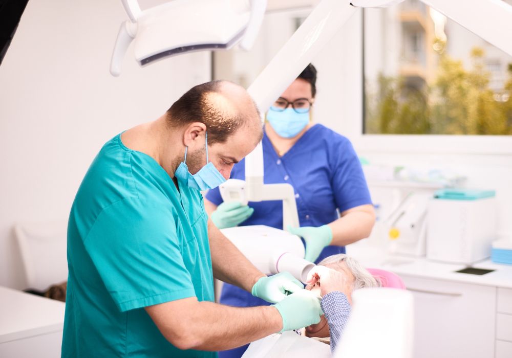 dr-alexandru-barna-dentiste-granville-equipe-3